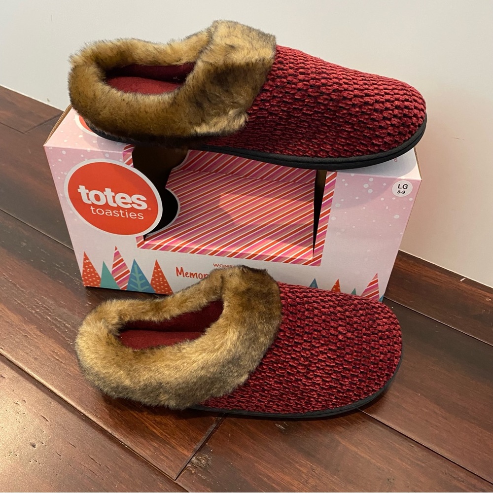 TOTES NEW Womens Large 8-9 Burgundy Toasties Memory Foam Faux Fur Slippers TR1